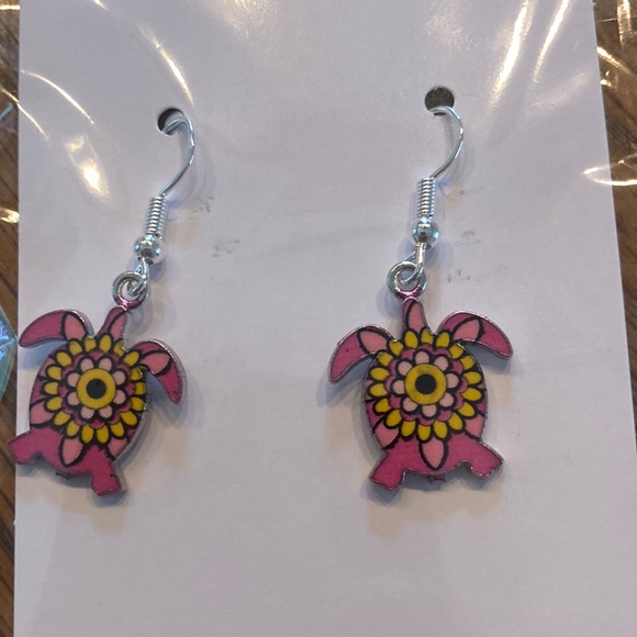18.   “Turtle” earrings. - Picture 3 of 3